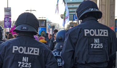 Demos am Samstag – Polizeieinsatz, Verletzte und Strafverfahren