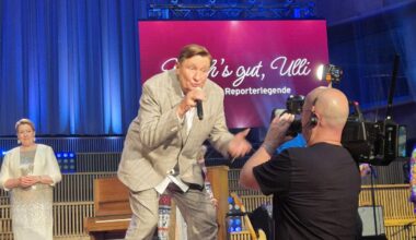 Das Mikro gibt er ungern aus der Hand