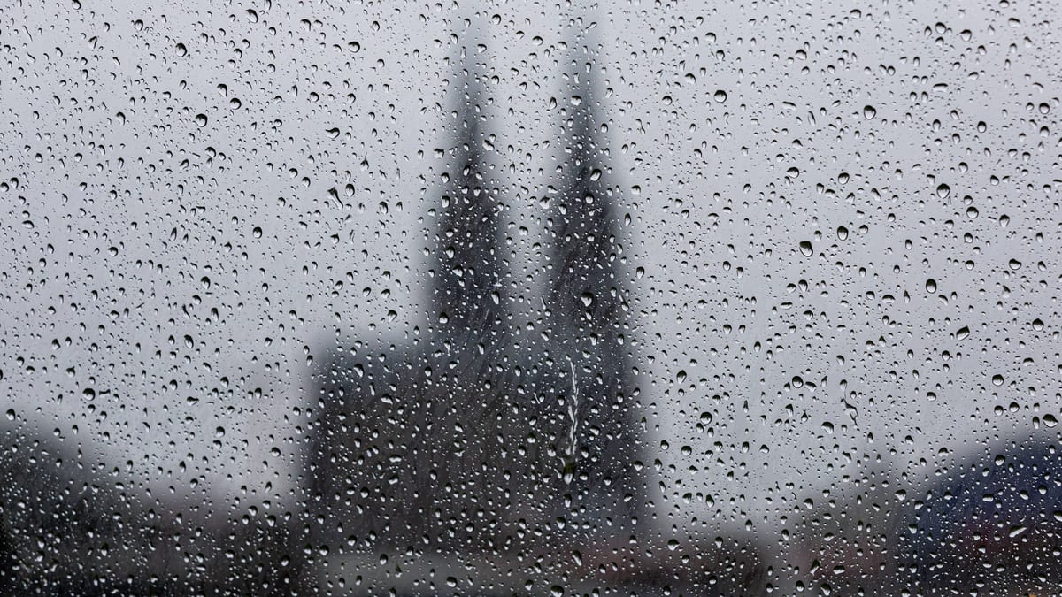 Gewitter und Schauer zum Wochenstart erwartet