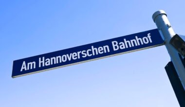 Hamburg: Rechtsextreme beschmieren Holocaust-Gedenkstätte