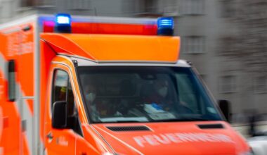 Starker Rauch: Brand in Wohnhaus in Hamburg-Hamm - Verletzte