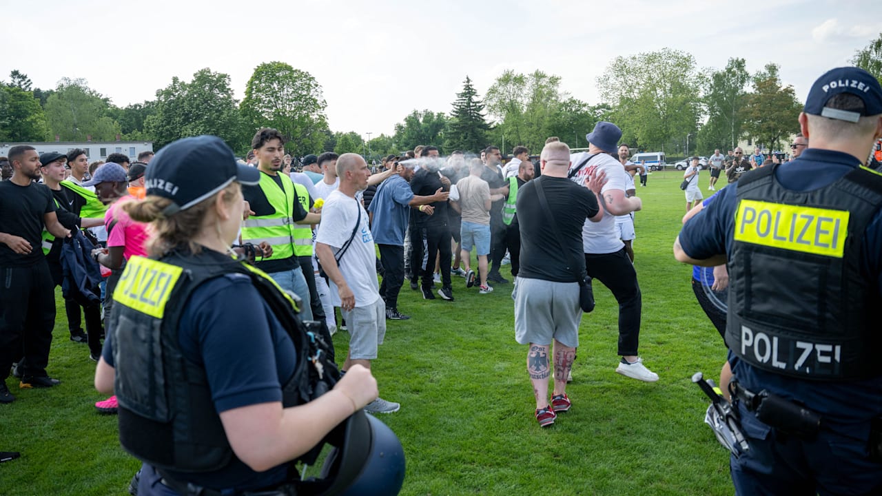 Berlin: Arafat Abou-Chaker mischt bei Fußball-Randale mit | Regional