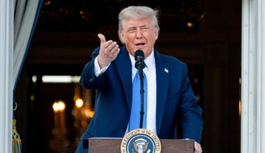 Donald Trump: Wovon Donald Trump ablenken will
