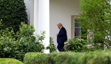 Zollstreit: Donald Trump telefoniert mit Xi Jinping