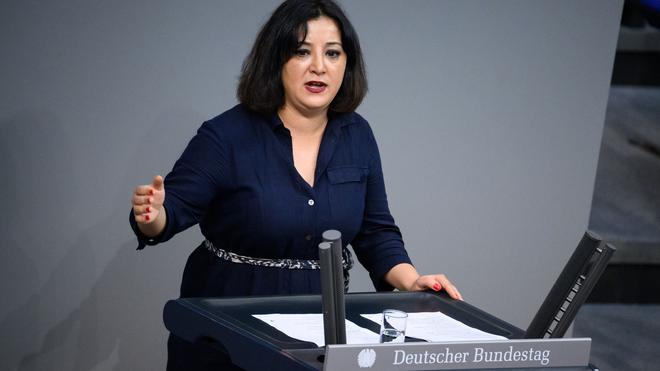 Immunität aufgehoben: Gegen Gökay Akbulut wird ermittelt.