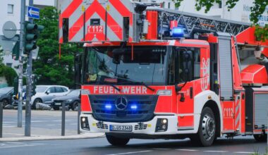 Brand in Tiefgarage – 90 Feuerwehrleute im Einsatz