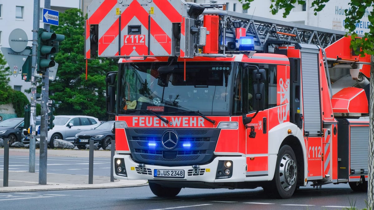 Brand in Tiefgarage – 90 Feuerwehrleute im Einsatz