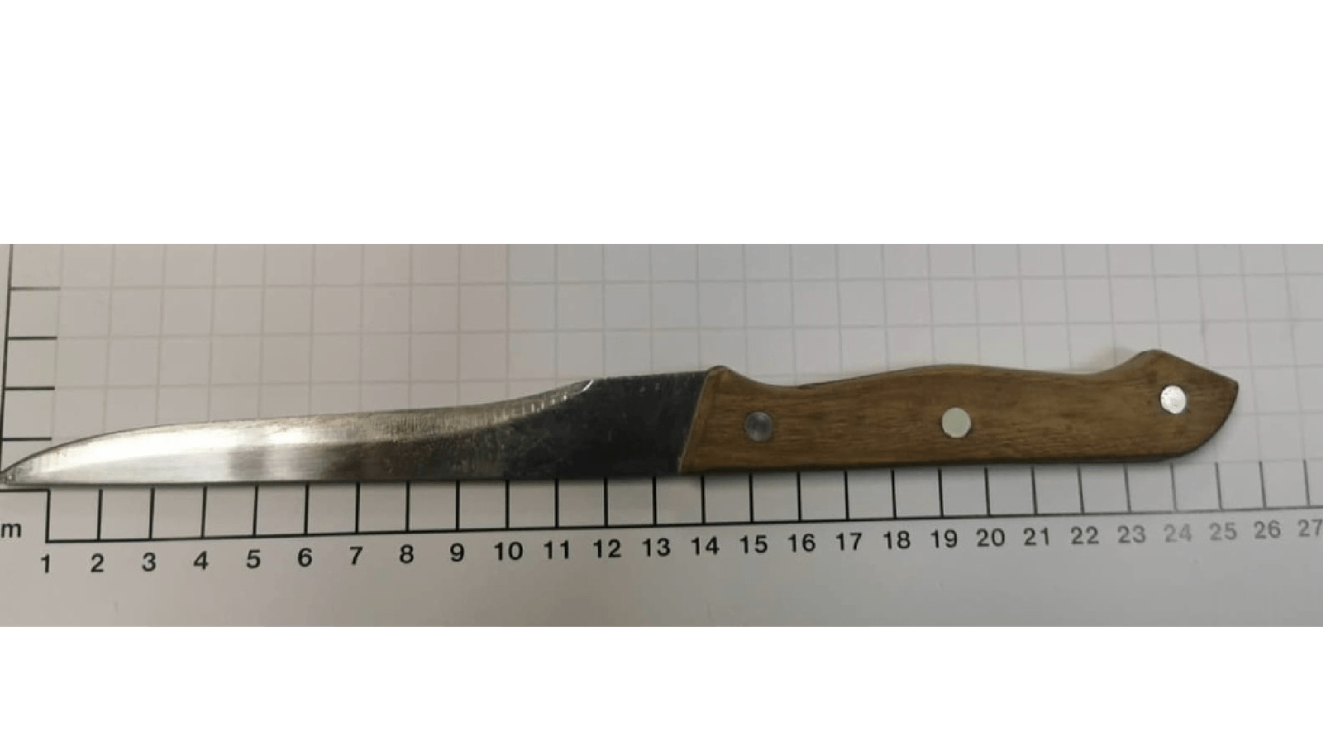 Nach dem Angriff auf einen Ladendetektiv konnte die Polizei dieses Messer beim Tatverdächtigen sicherstellen.