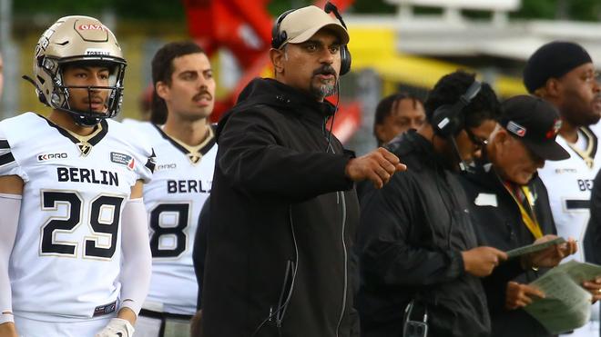 American Football: Die Berlin Thunder gaben das Spiel in Hamburg früh aus der Hand.
