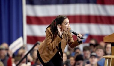 Demokratin AOC sieht „zwei Typen mit riesigen Egos“