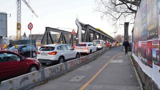 Stau auf der Auffahrt zur Elsenbrücke auf der Treptower Seite am frühen Abend des 07.03.2025 (Quelle: rbb / Schneider).