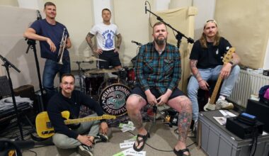Diese Band aus MV belegt zum ersten Mal Platz eins der Charts