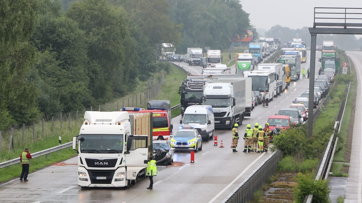 Unfall auf der A27 löst Chaos und Stau in Bremen aus