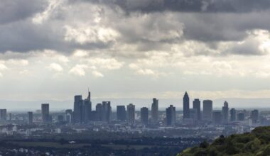 Himmel über Frankfurt nicht blau: Wetterdienst erklärt Ursache