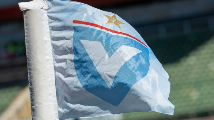 Eckfahne mit dem Logo von Viktoria Berlin (Quelle: IMAGO/Jan Huebner)