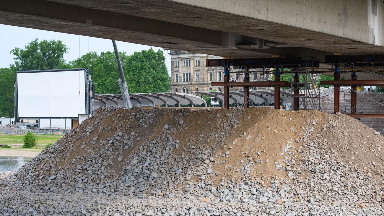 Brückenabriss in Dresden: Abbruch von Resten der Carolabrücke beginnt Donnerstag