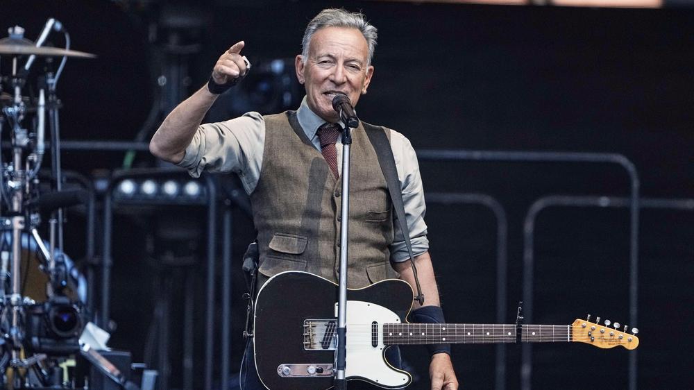 Bruce Springsteen: Männer mit Mission sehen so aus. Englischlehrer auch manchmal. Bruce Springsteen im Berliner Olympiastadion