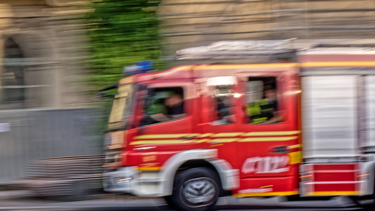 54-jährige Frau bei nächtlichem Balkonbrand verletzt