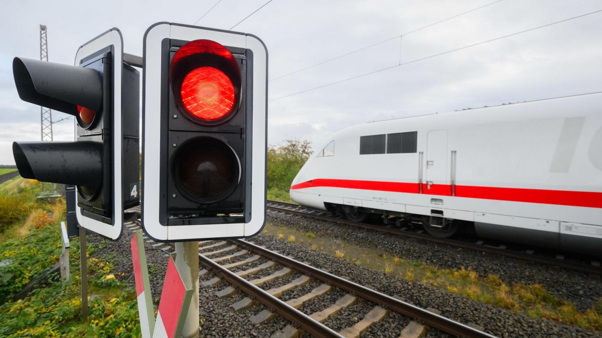Fahrgäste müssen in Nürnberg aussteigen