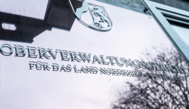Entscheidung OVG Münster: Fahrradkorso darf über B236 und durch Tunnel fahren