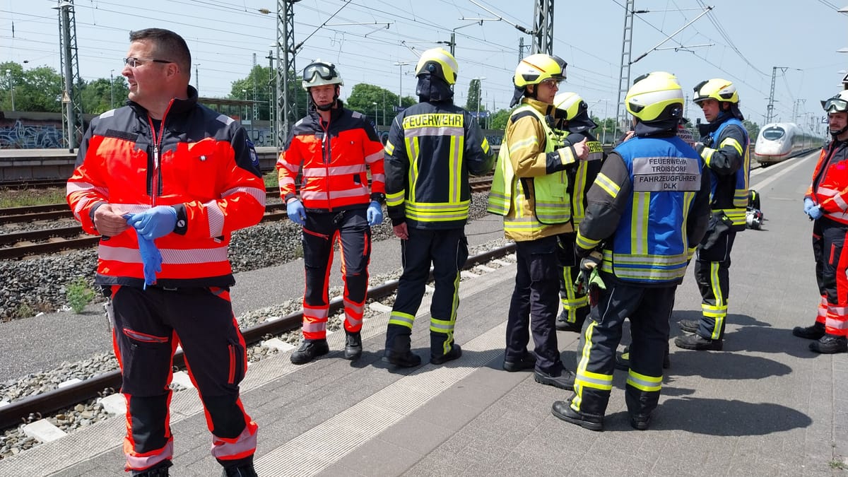 ICE-Strecke Köln-Frankfurt gesperrt: Tödlicher Unfall in Troisdorf