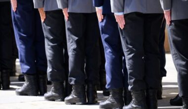 Sperrungen und Proteste zum Veteranentag am Sonntag angekündigt