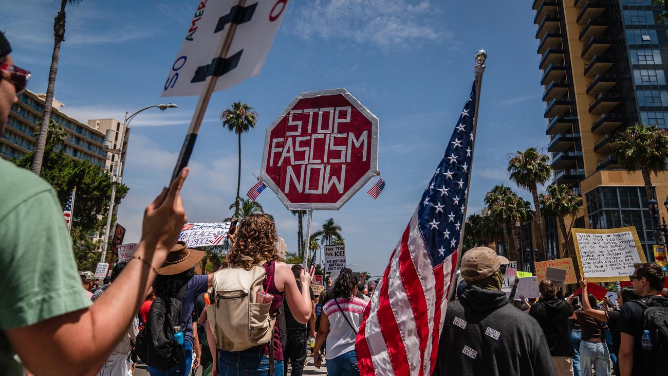 USA: Landesweite Proteste gegen Donald Trump haben begonnen