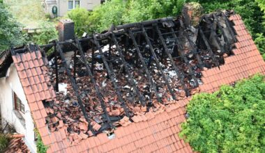 Am 14.06.205 brannte ein Gebäude in Alt Golm. (Quelle: BLP/Sappeck)