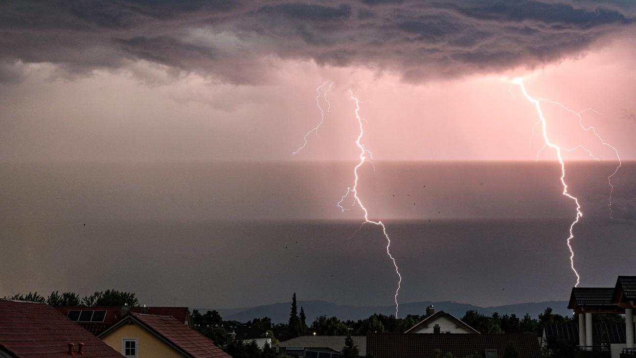 Unwetter: Deutscher Wetterdienst warnt vor Gewitter, Hagel und Starkregen