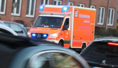 Mann stirbt nach Unfall auf Obere Kreuzäckerstraße in Klinik