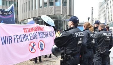 Veteranentag – Proteste gegen Bundeswehr-Partys