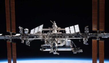 Leck an Bord der ISS bremst Weltraumtouristen aus – Vierköpfige Crew muss warten