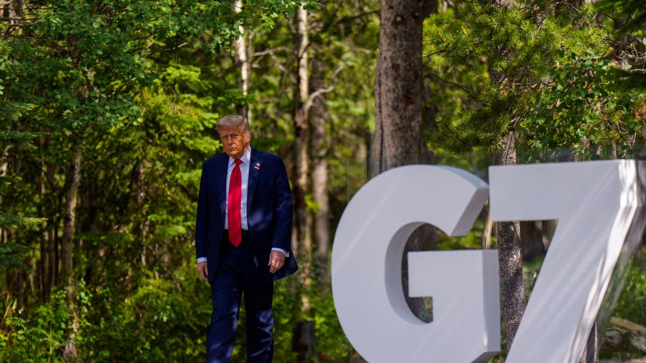 International: Trump zurückhaltend zu neuen Russland-Sanktionen