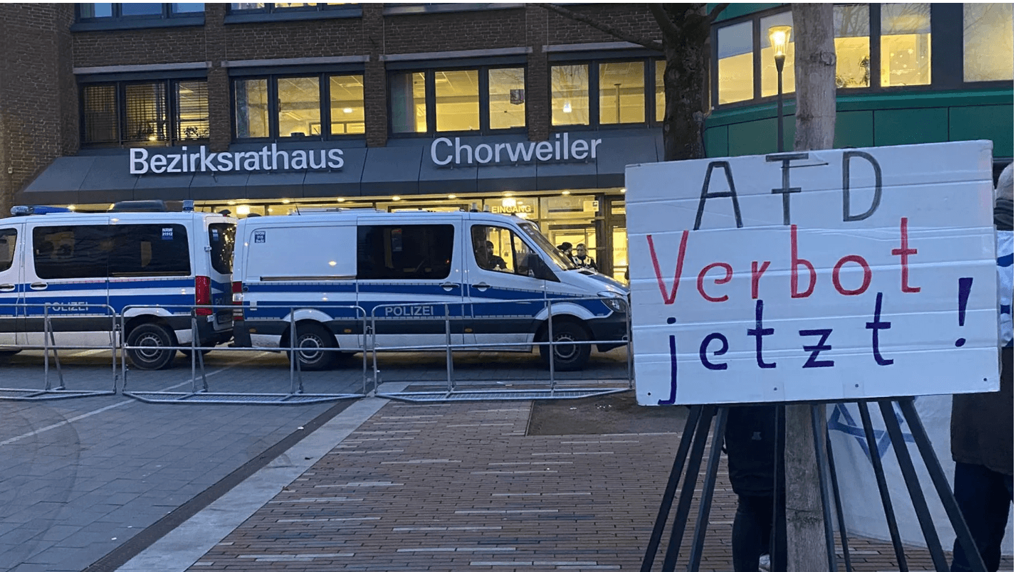 Kreisparteitag der AfD in Köln-Chorweiler (Archivbild) Schon im Januar fand eine Bezirksversammlung der AfD statt - begleitet von Protesten.