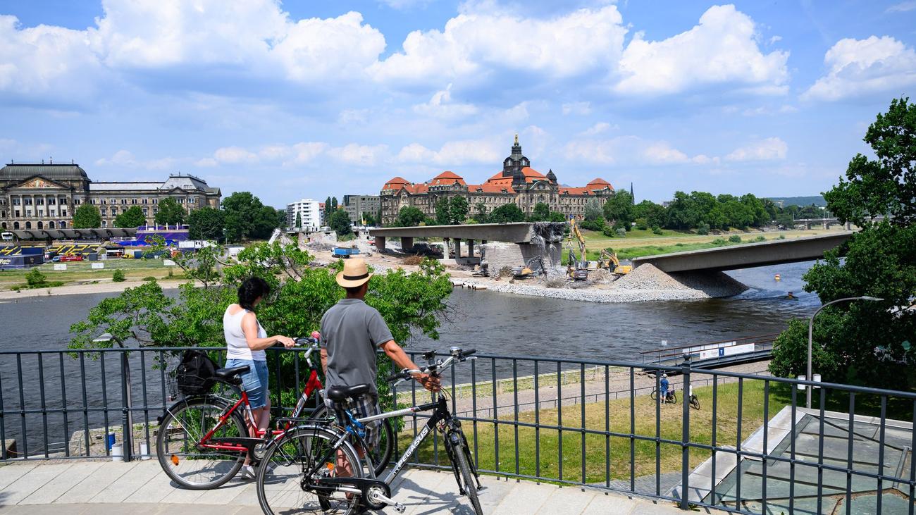 Dresden: Carolabrücke: Stadtrat beschließt vierspurigen Ersatzneubau