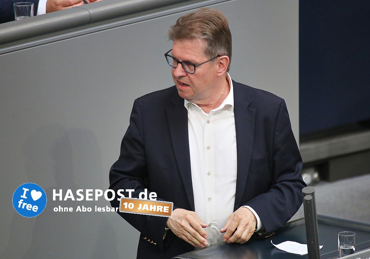 SPD will Stegner wegen Russland-Manifest aus PKGr abziehen