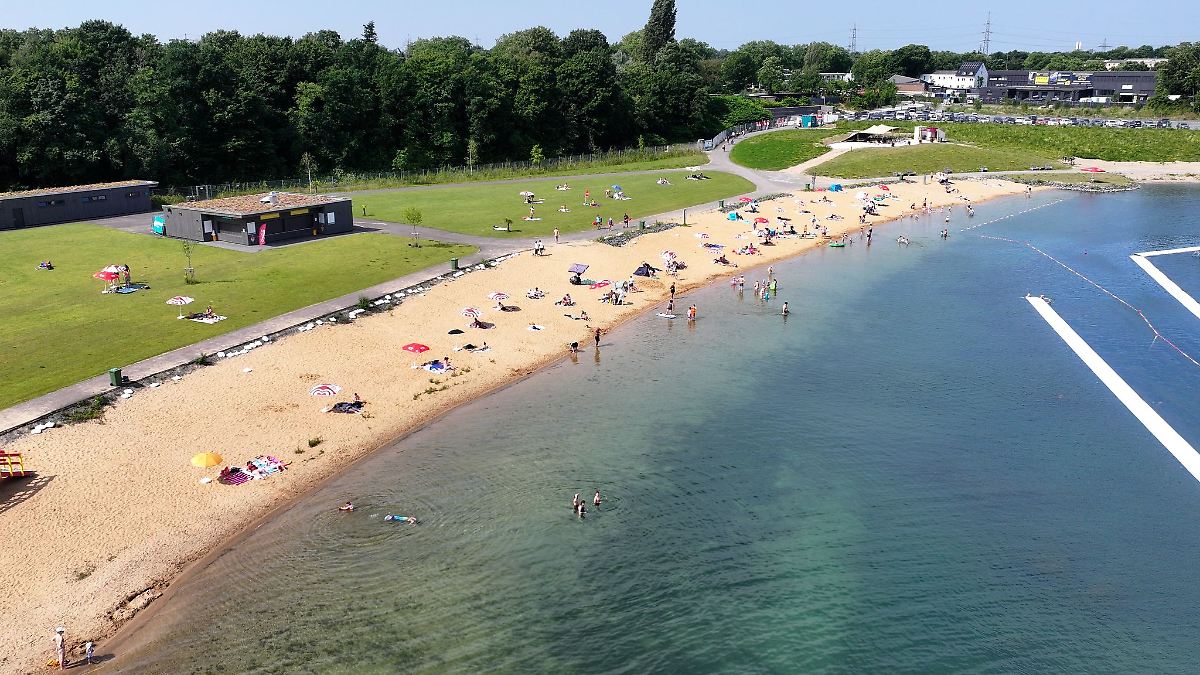 Die Temperaturen in Nordrhein-Westfalen bleiben frühsommerlich. (Symbolbild)
