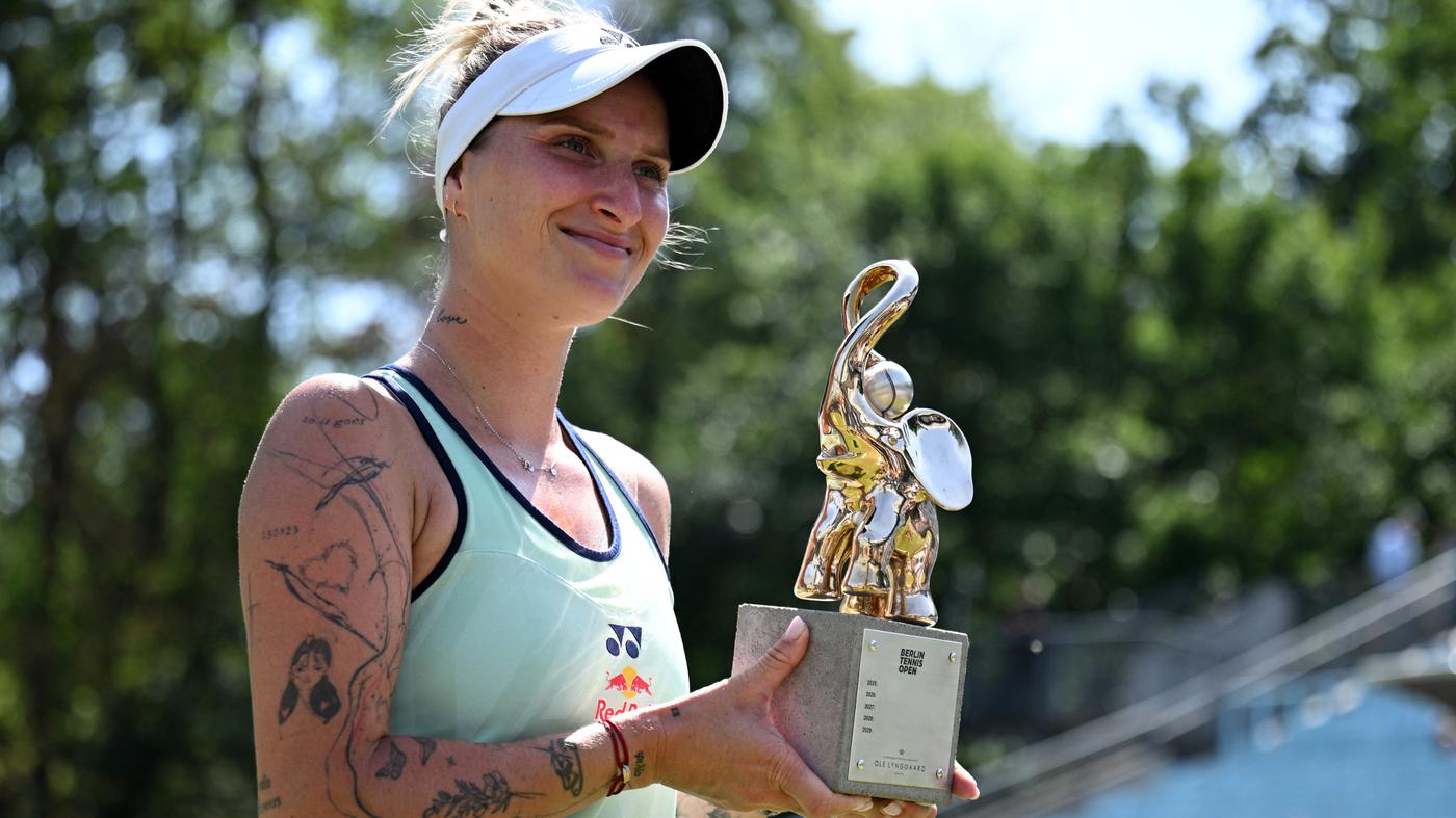 Marketa Vondrousova macht es wie einst in Wimbledon