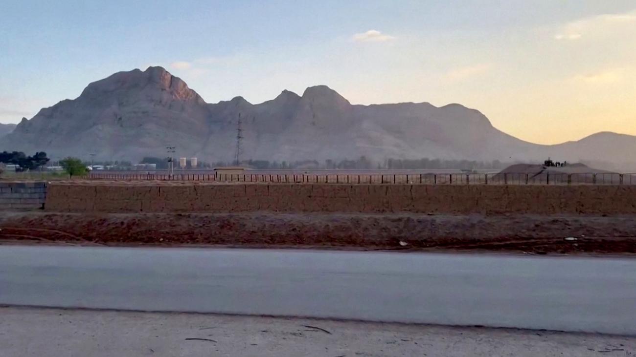 Überblick am Abend: Iran will Atomanlagen wieder aufbauen, USA rufen zu Verhandlungen auf