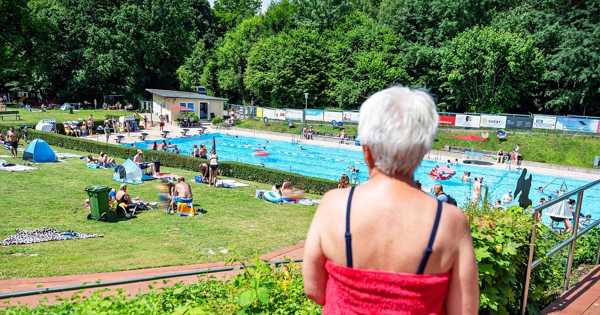 Das zweitbeste Freibad Deutschlands liegt in Bielefeld: Ein Besuch in Schröttinghausen