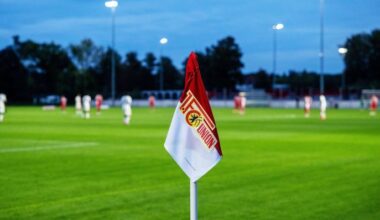 Die Eckfahne von Union Berlin bei einem Amateurspiel (imago images/Matthias Koch)