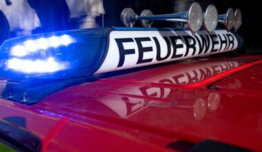 Brände: Großbrand in Entsorgungsbetrieb in Augsburg unter Kontrolle