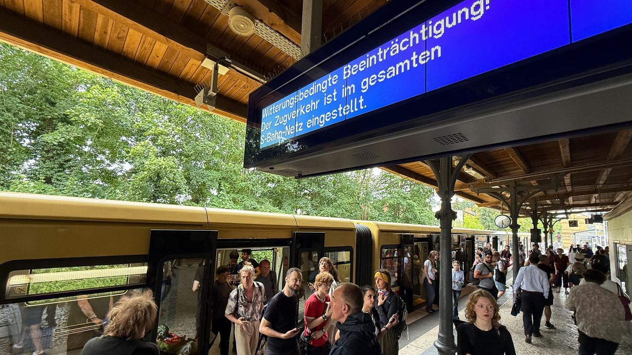 Wetter: Tote und Verletzte bei Sturm in Berlin - Chaos bei S-Bahn
