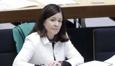 Grüne stellen Missbilligungsantrag gegen Berlins Bildungssenatorin