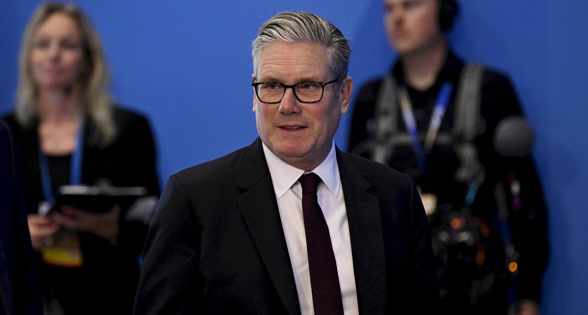 Großbritanniens Premier Starmer wegen Sozialpolitik in Bedrängnis – News – Deutsches Ärzteblatt