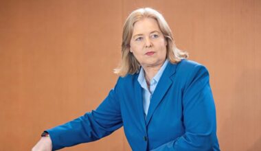 Rente: Bas bringt Rentenpaket auf den Weg