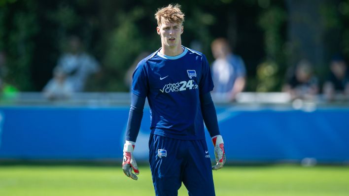Torhüter-Eigengewächs Tim Goller könnte im Sommer zu Herthas neuer Nummer eins werden. (Foto: IMAGO / Matthias Koch)