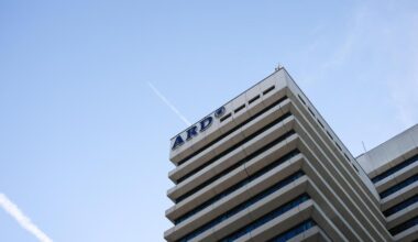 Öffentlich-Rechtlicher Rundfunk: ARD-Intendanten beschließen Sparprogramm für Radiowellen