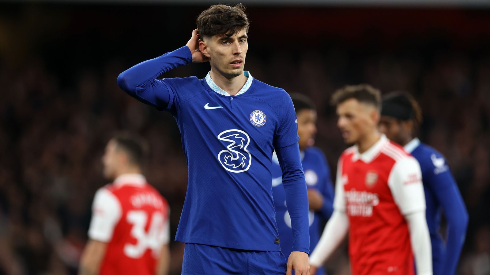
                <strong>Platz 1 - Kai Havertz</strong><br>
                • Abgebender Verein: Bayer Leverkusen<br>• Aufnehmender Verein: FC Chelsea<br>• Transfererlös: 80 Millionen Euro<br>
              