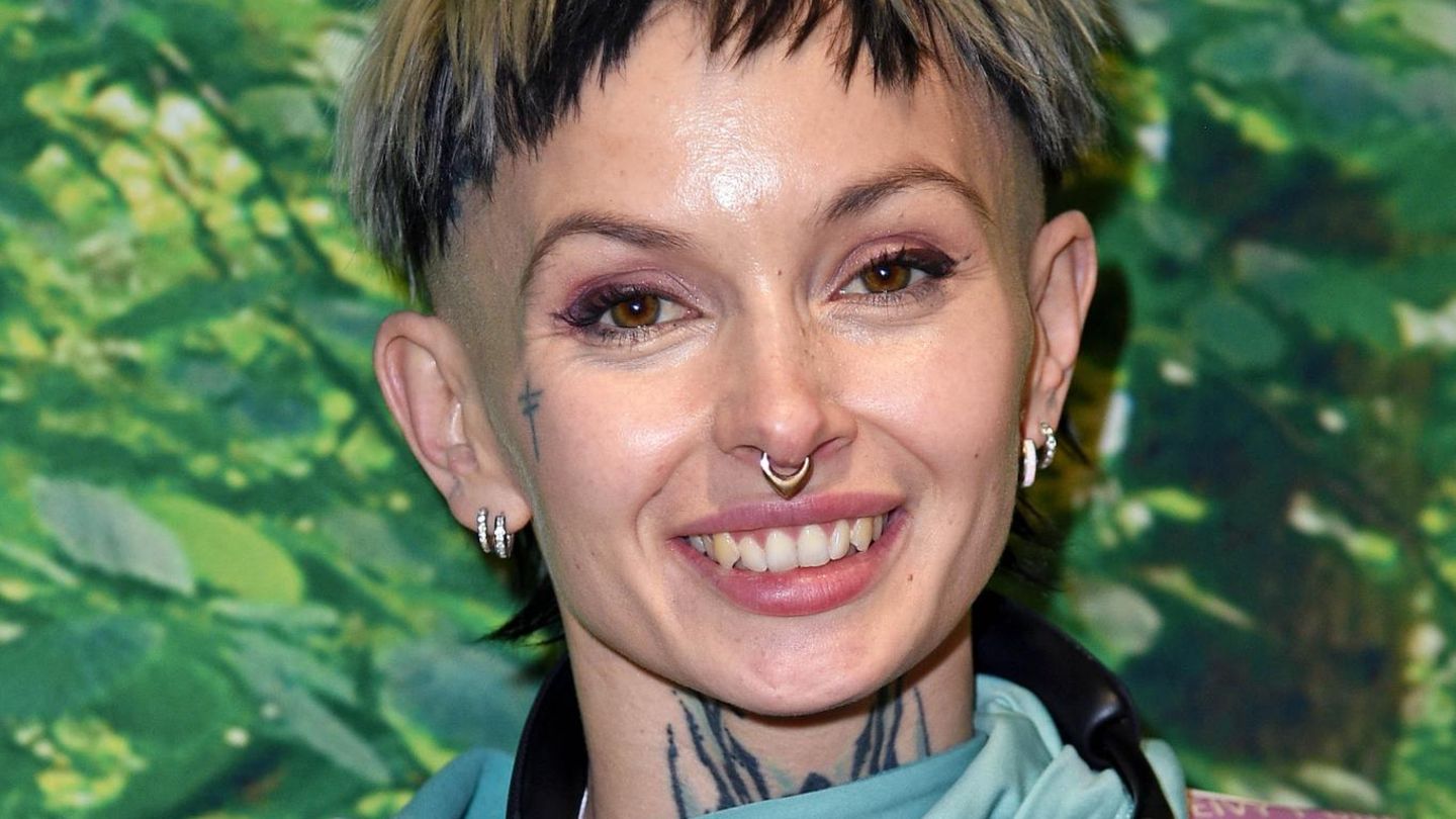Edith Stehfest beim Beauty-Doc schockiert sie ihre Fans